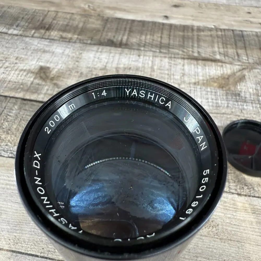 Yashica Yashinon-DX 200mm Lens 1:4 Auto Focus